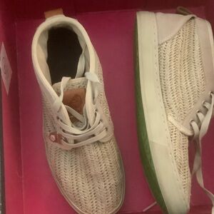 Satorisan Woven mid Top Sneakers with Green Soles size 40